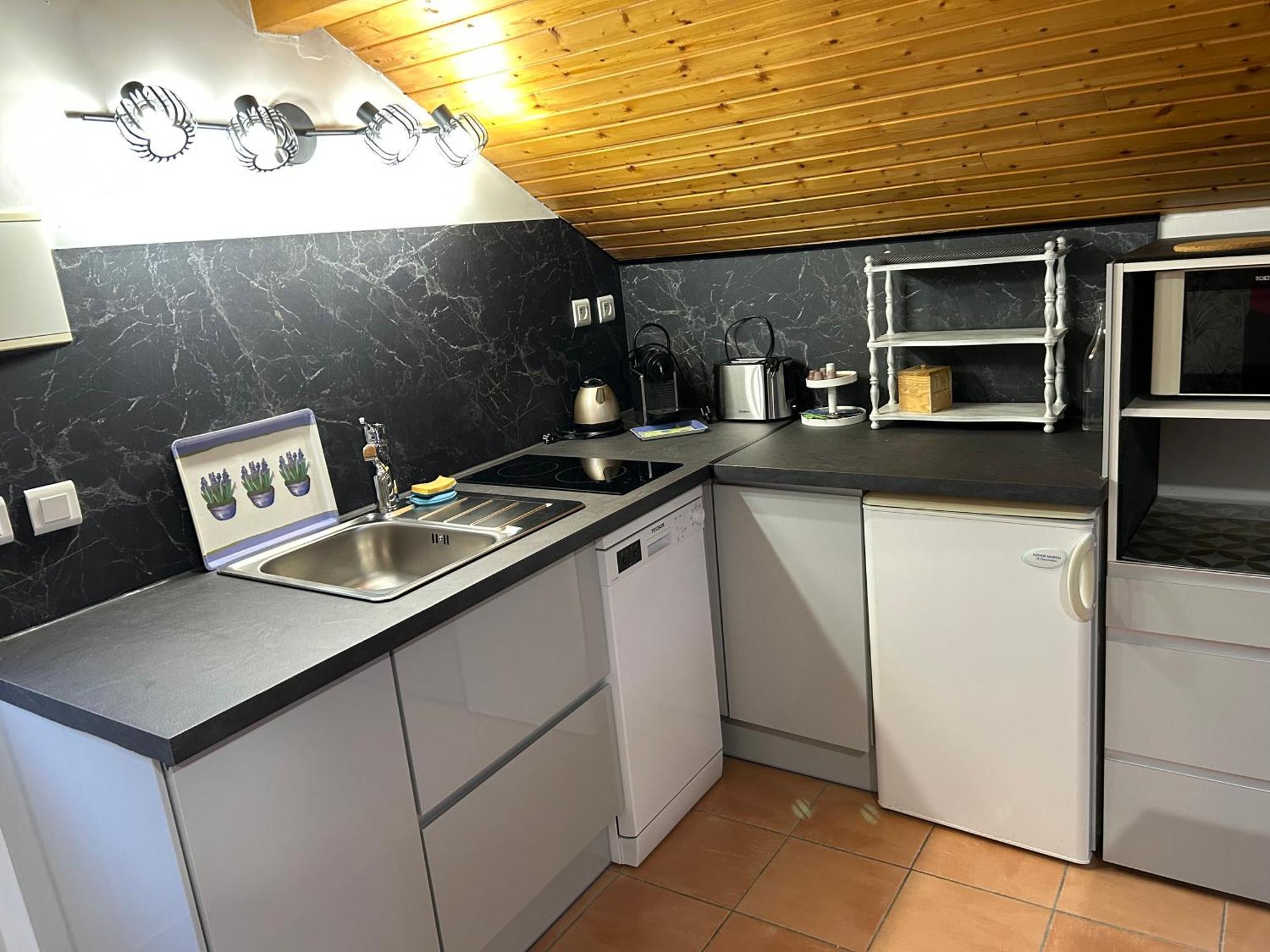 Le Petit Soleil Apartment Siguret Bagian luar foto
